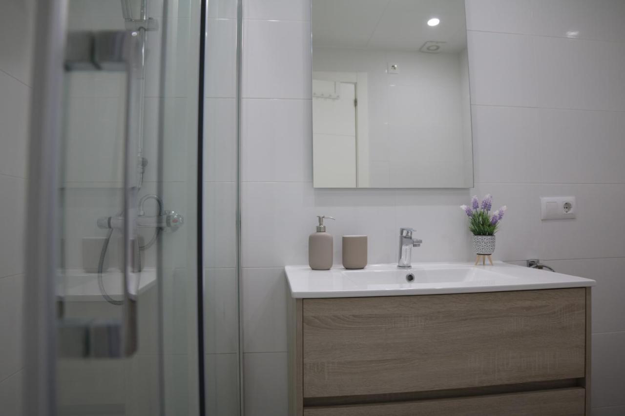 Modern Apartament Al Costat Del Parc De La Devesa 지로나 외부 사진